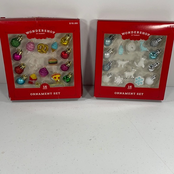 2 Wondershop Mini Ornament Sets